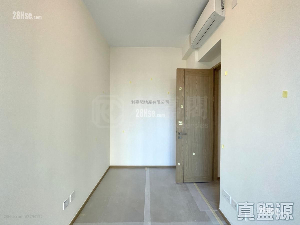 Villa Garda I Rental 2 Bedrooms , 1 Bathroom 417 ft²