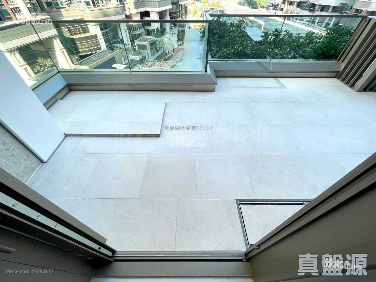 Villa Garda I Rental 2 Bedrooms , 1 Bathroom 417 ft²