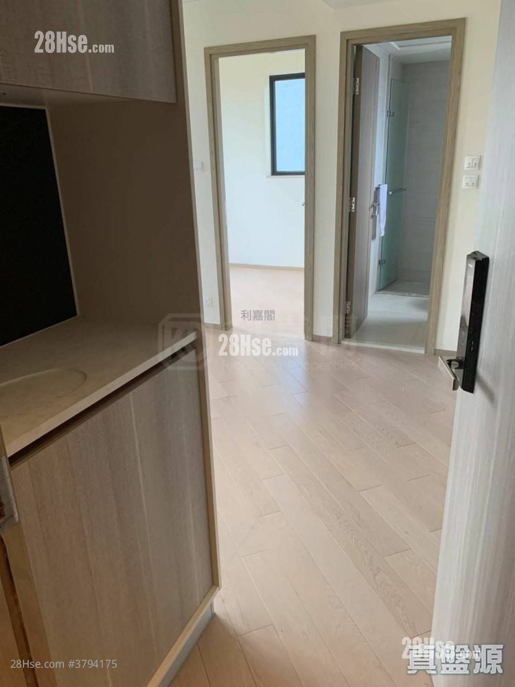 映御 售盘 1 房 381 平方尺