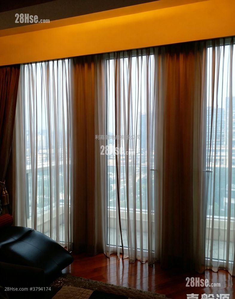 Mount Beacon Sell 4 Bedrooms 2,638 ft²