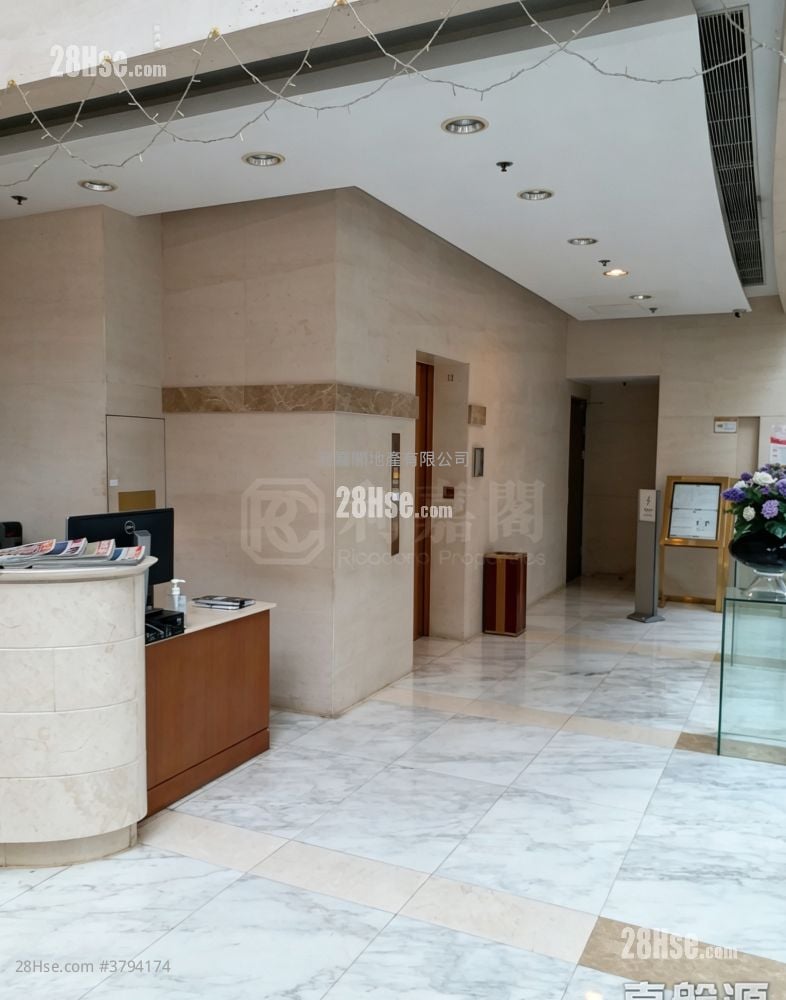 Mount Beacon Sell 4 Bedrooms 2,638 ft²