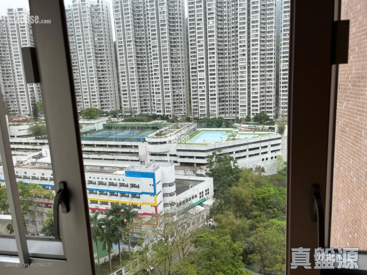 Mount Parker Lodge Sell 3 Bedrooms 720 ft²