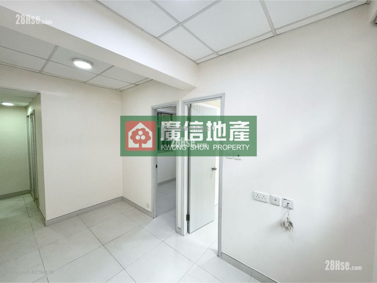 单幢楼房 租盘 2 房 , 1 浴室 230 平方尺