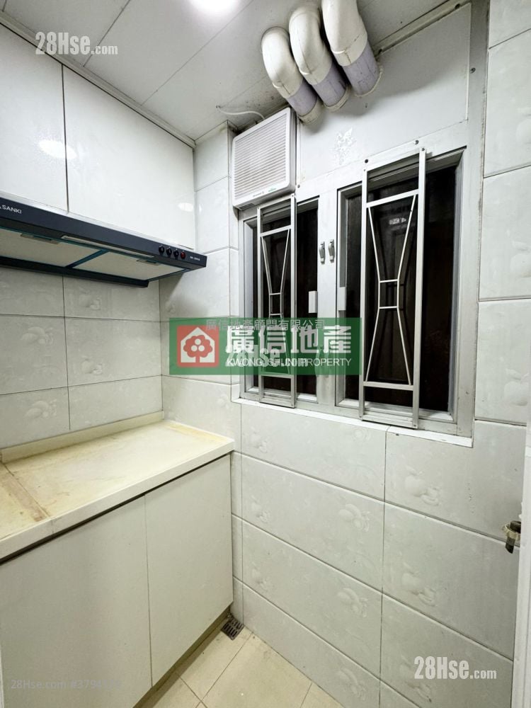 单幢楼房 租盘 2 房 , 1 浴室 230 平方尺