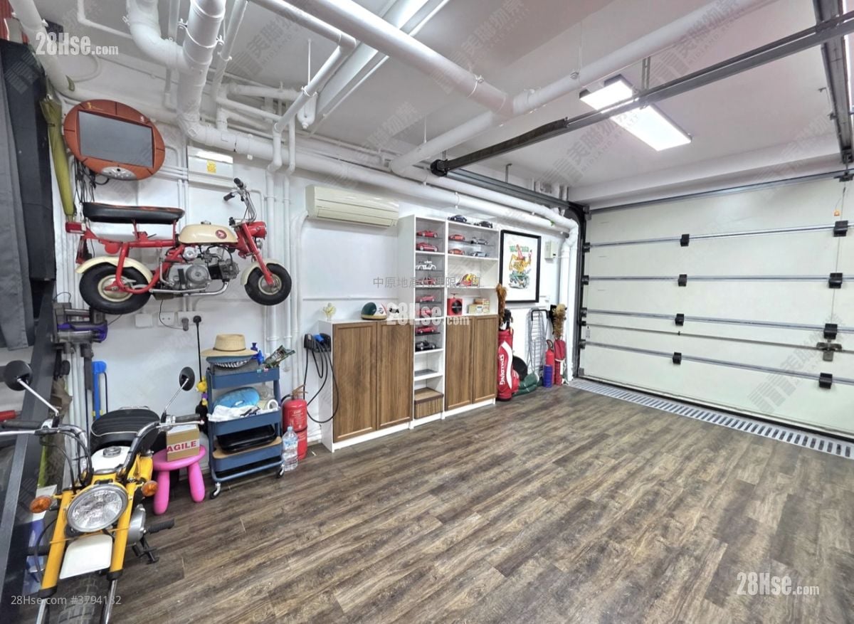 蓝天海岸 售盘 4 房 1,717 平方尺