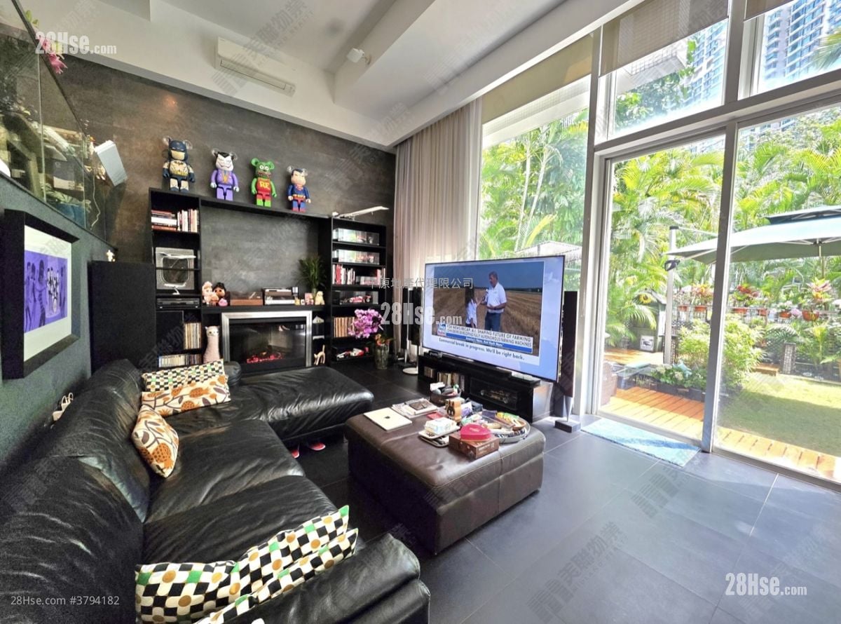 蓝天海岸 售盘 4 房 1,717 平方尺