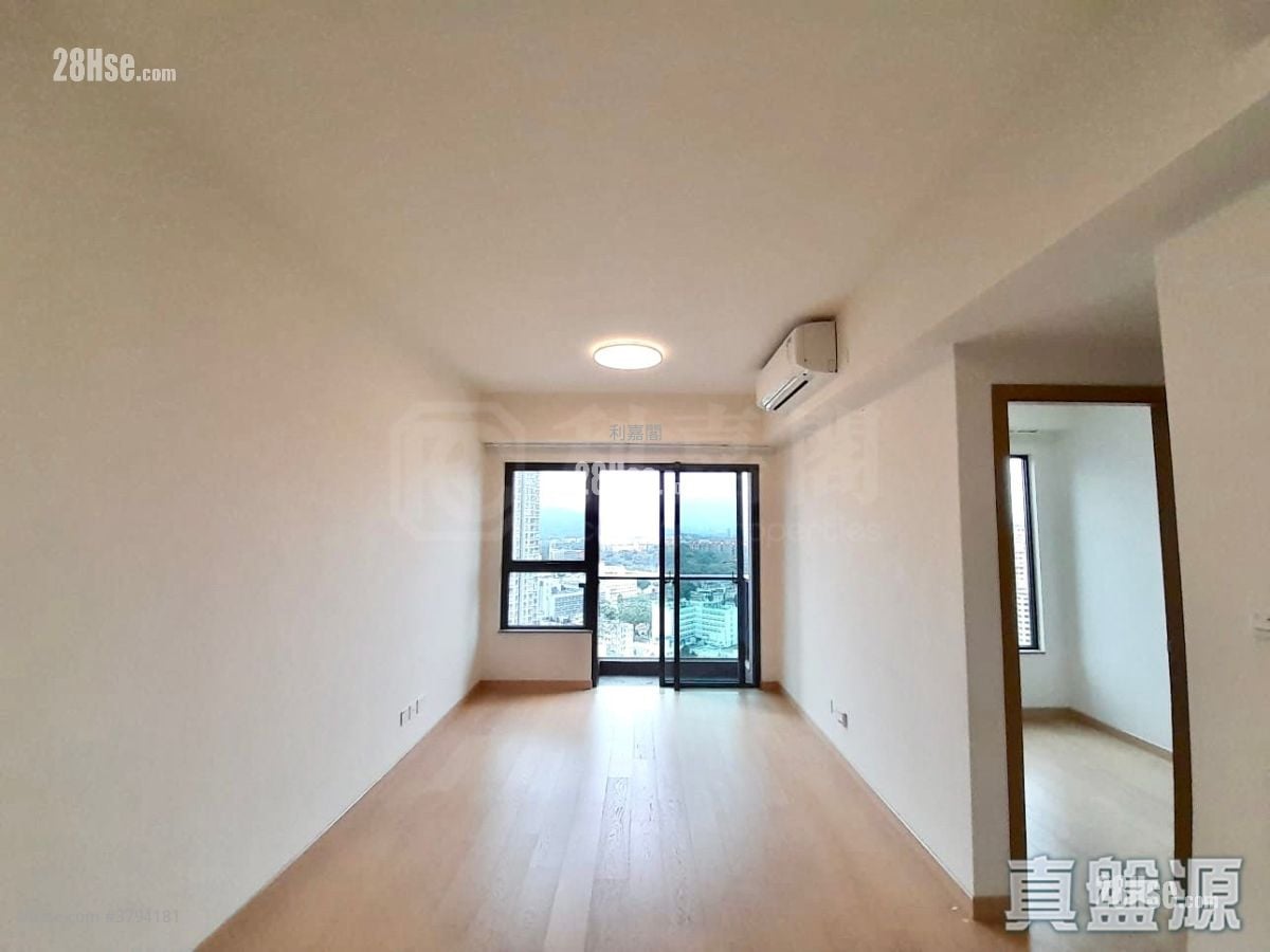 Sol City Sell 3 Bedrooms 726 ft²