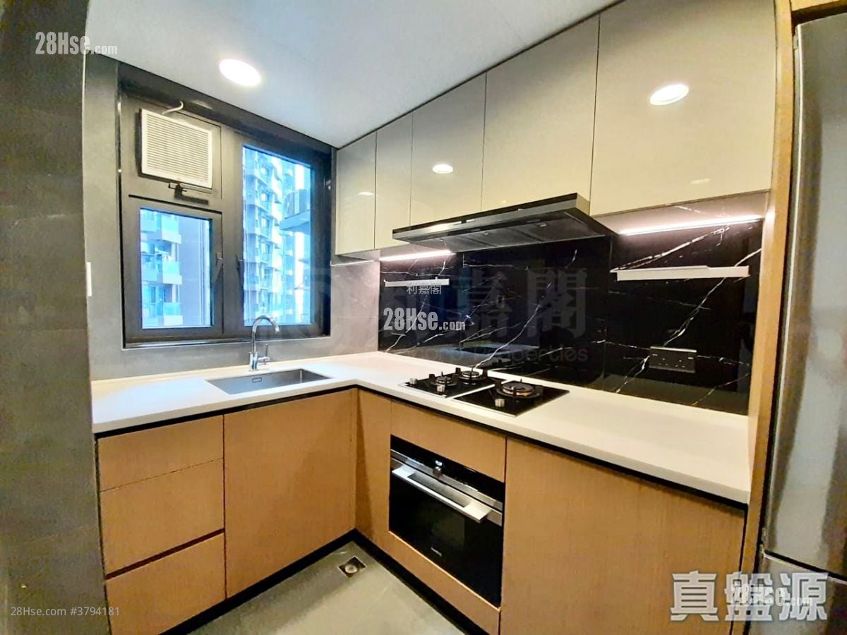 Sol City Sell 3 Bedrooms 726 ft²