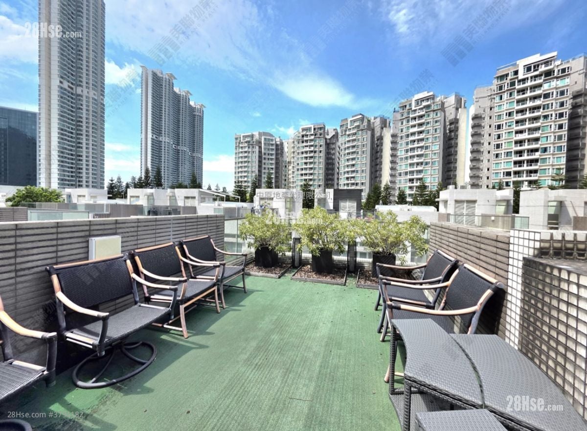 蓝天海岸 售盘 4 房 1,717 平方尺