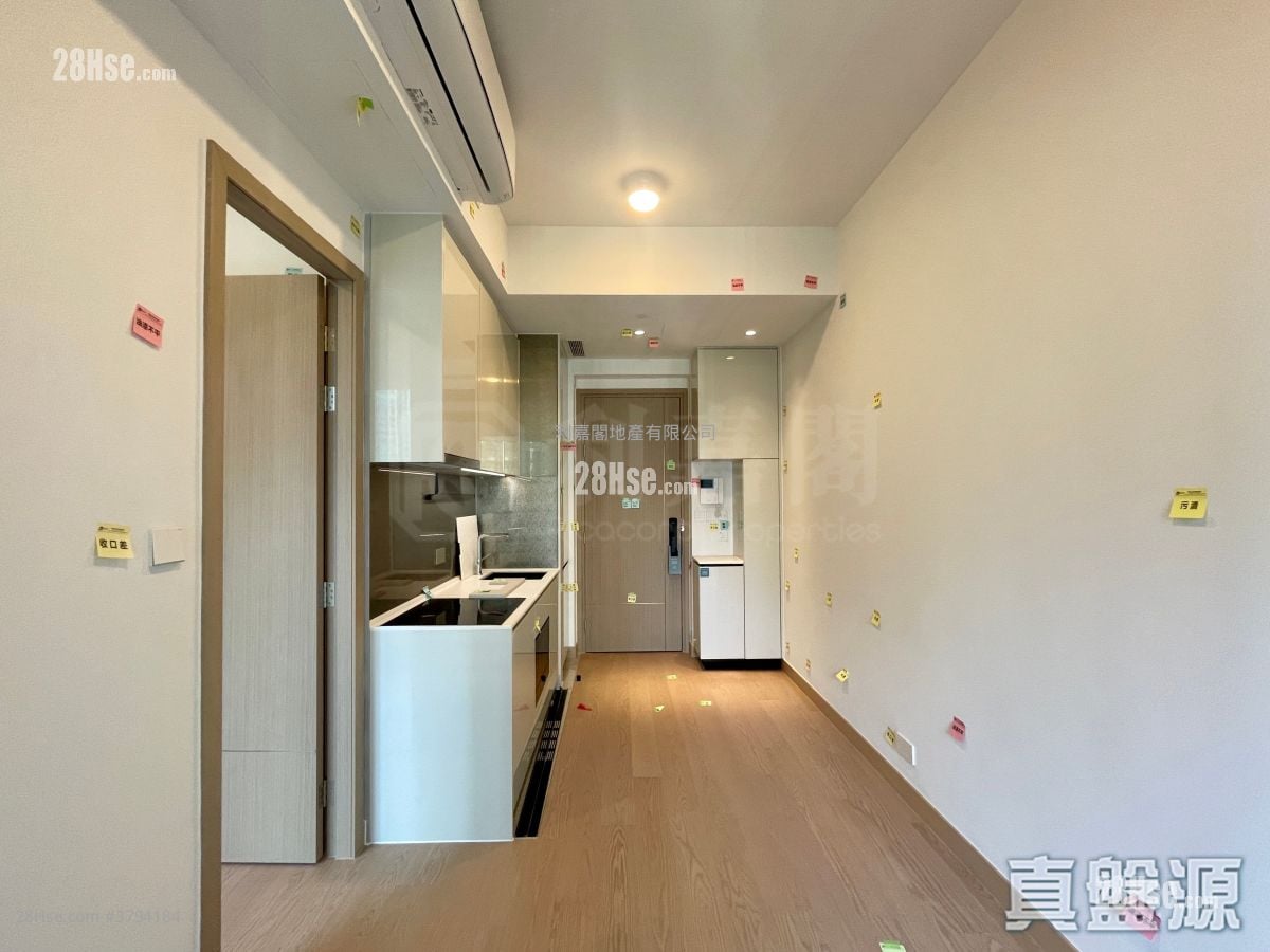 Park Seasons 售盘 1 房 , 1 浴室 327 平方尺