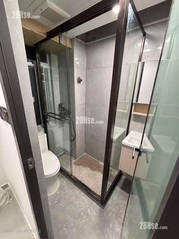 Lee Wah Building Rental Studio , 1 Bathroom 160 ft²