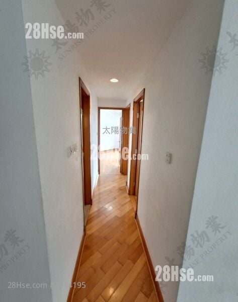 半岛豪庭 售盘 3 房 1,051 平方尺