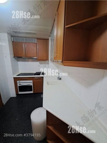 半岛豪庭 售盘 3 房 1,051 平方尺