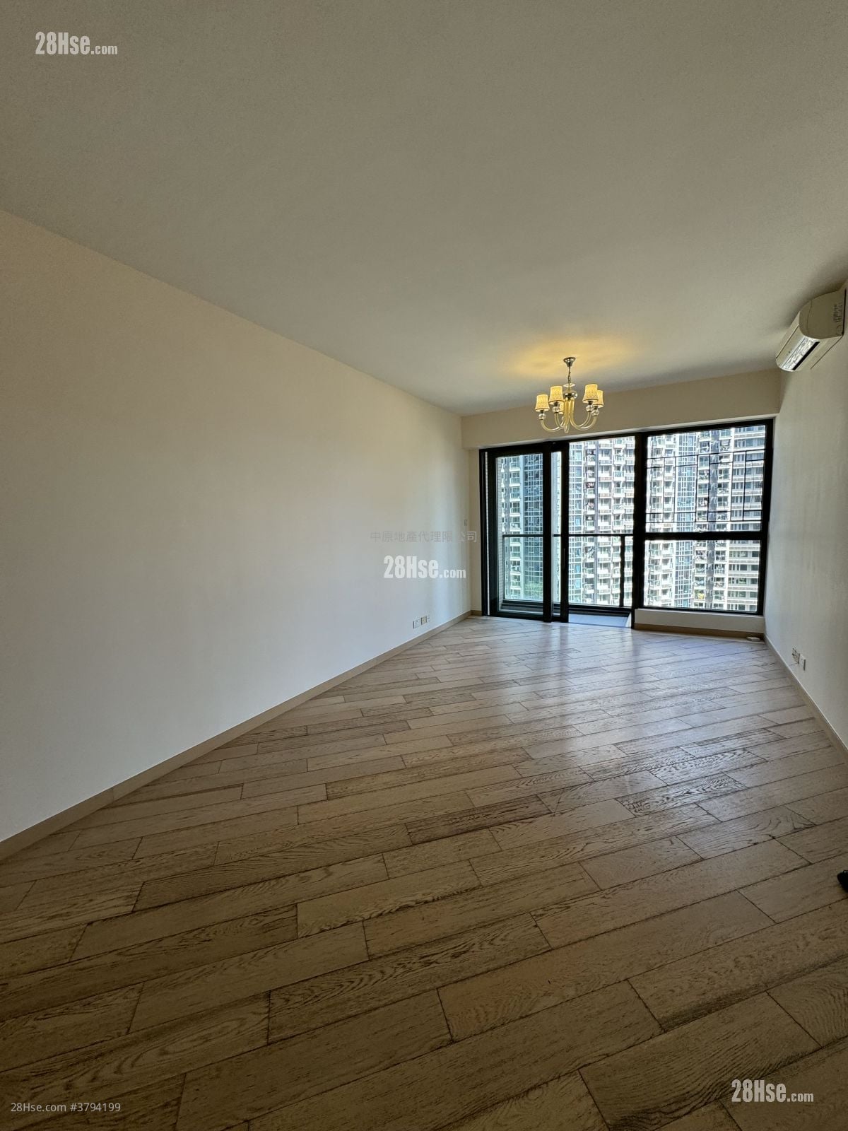 The Visionary Sell 3 Bedrooms , 4 Bathrooms 1,034 ft²