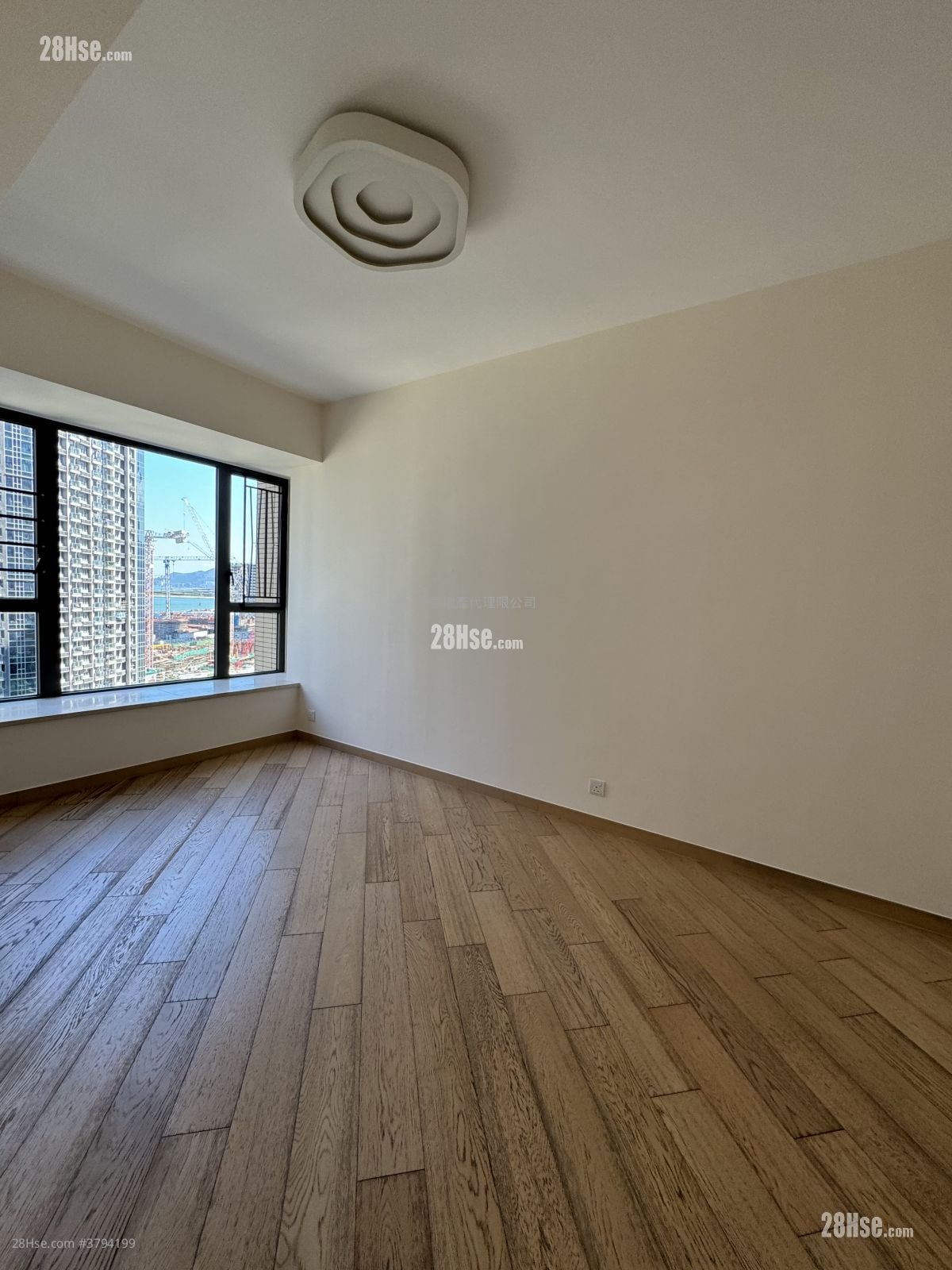 The Visionary Sell 3 Bedrooms , 4 Bathrooms 1,034 ft²