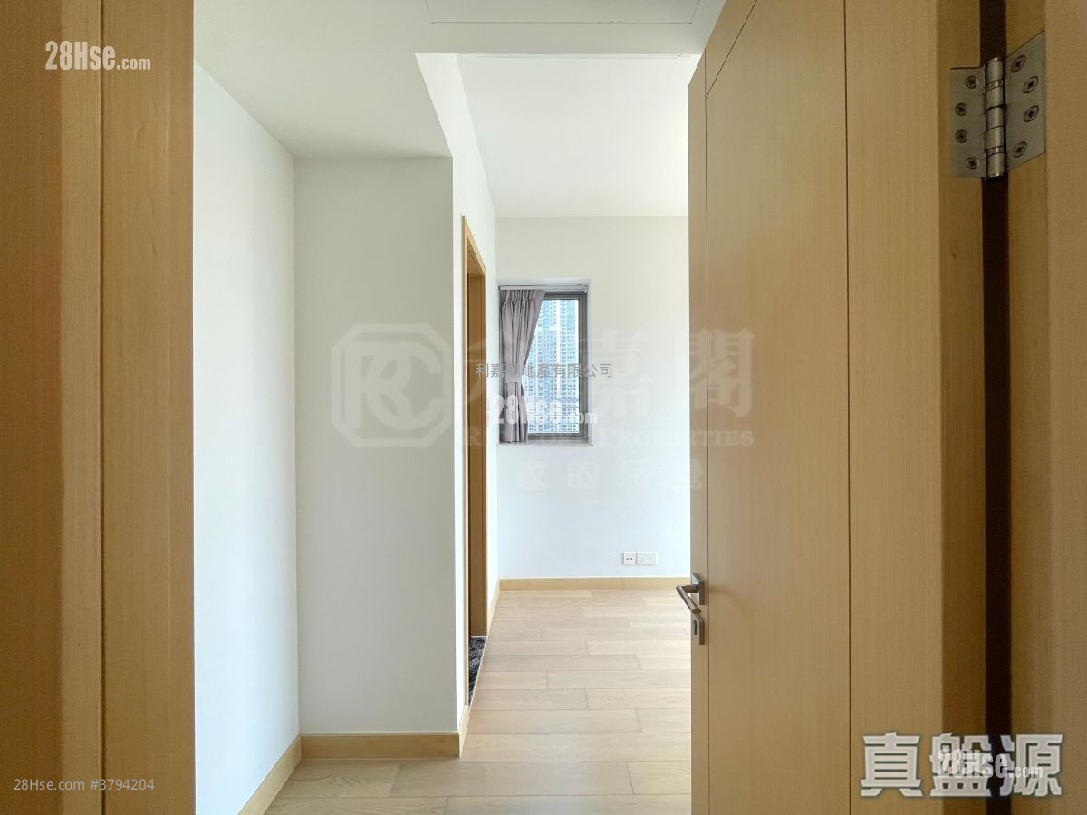 Marini 售盘 3 房 , 2 浴室 770 平方尺