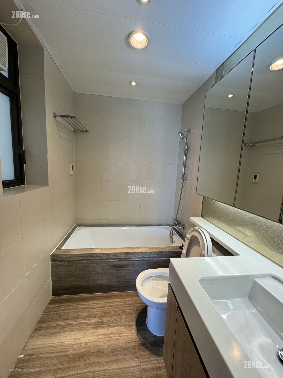 The Visionary Sell 3 Bedrooms , 4 Bathrooms 1,034 ft²