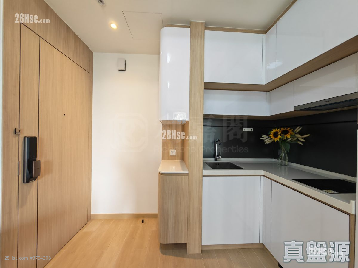 The Parkland Sell 1 Bedroom 286 ft²