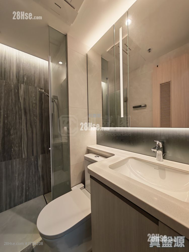 The Parkland Sell 1 Bedroom 286 ft²