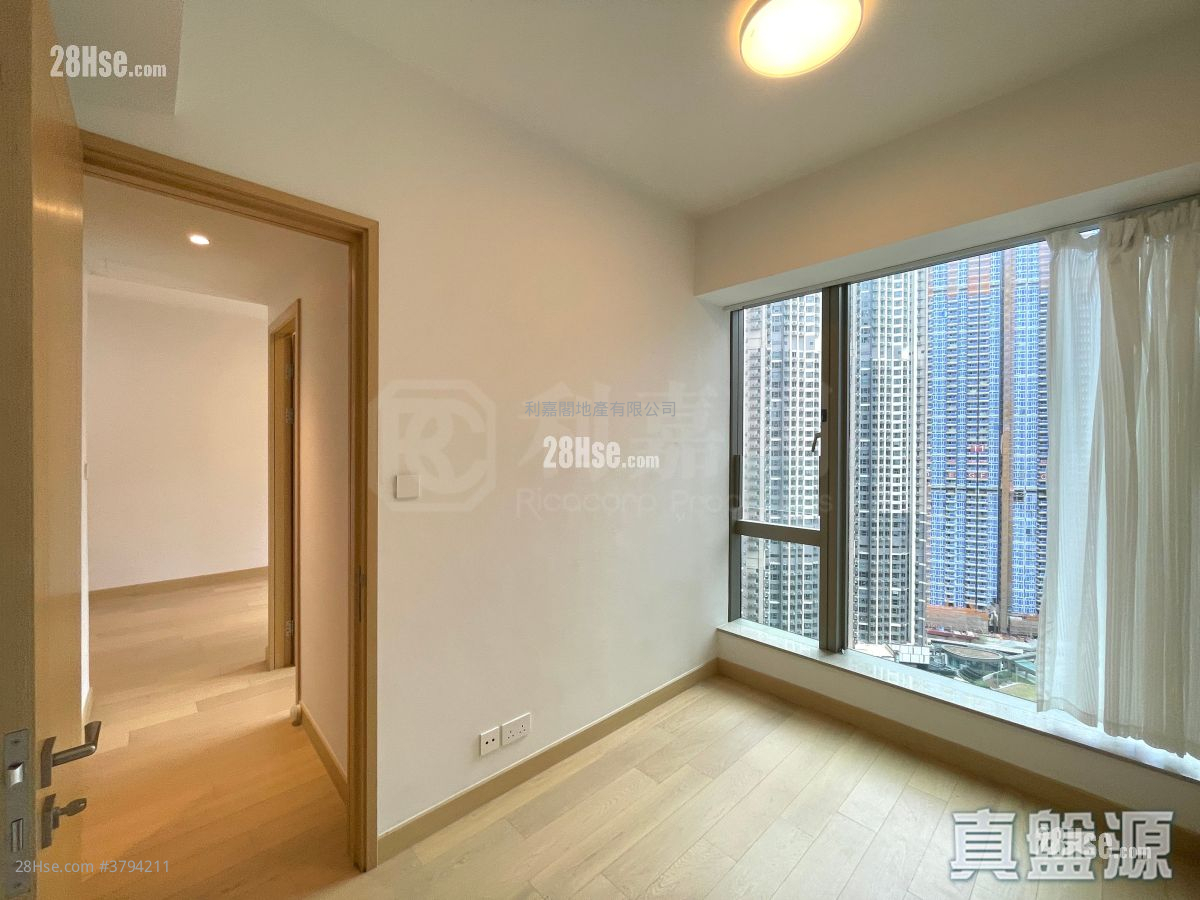 Grand Marini Rental 2 Bedrooms , 1 Bathroom 479 ft²