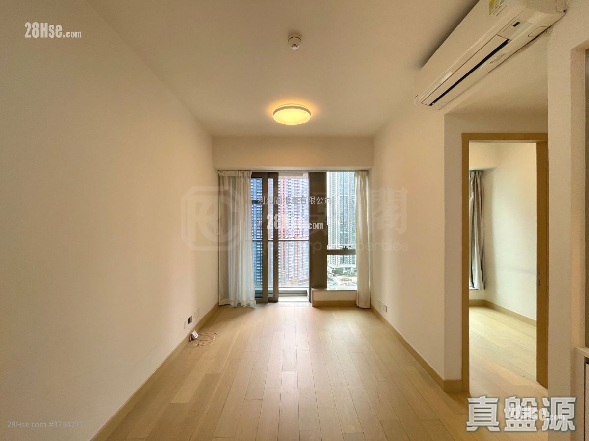 Grand Marini Rental 2 Bedrooms , 1 Bathroom 479 ft²