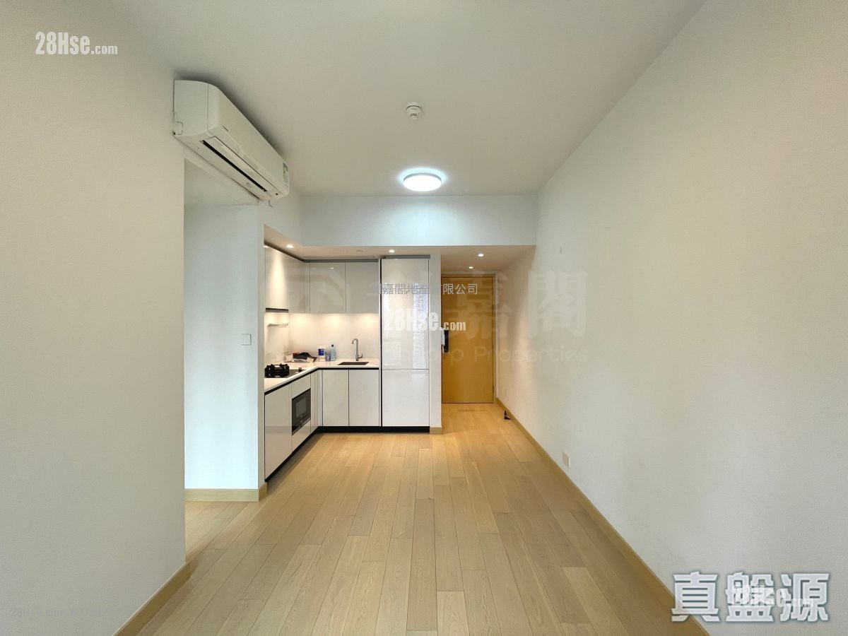 Grand Marini Rental 2 Bedrooms , 1 Bathroom 479 ft²