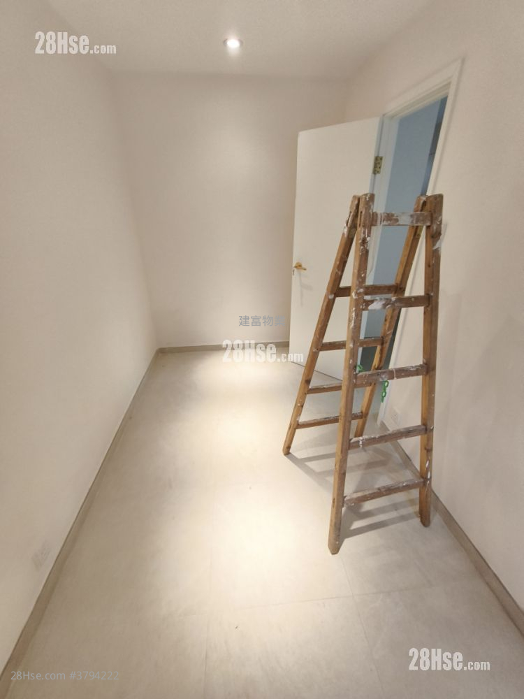 宏发大厦 售盘 2 房 , 1 浴室 269 平方尺