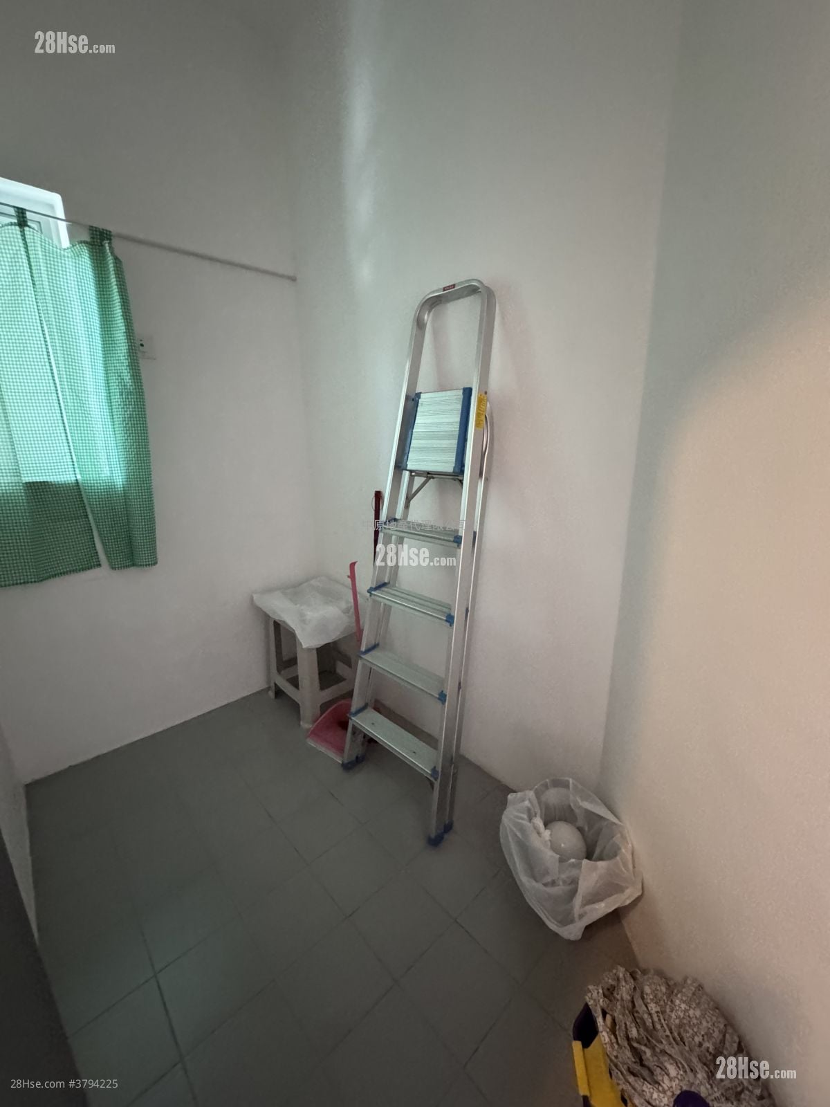 蓝天海岸 售盘 3 房 , 2 浴室 781 平方尺