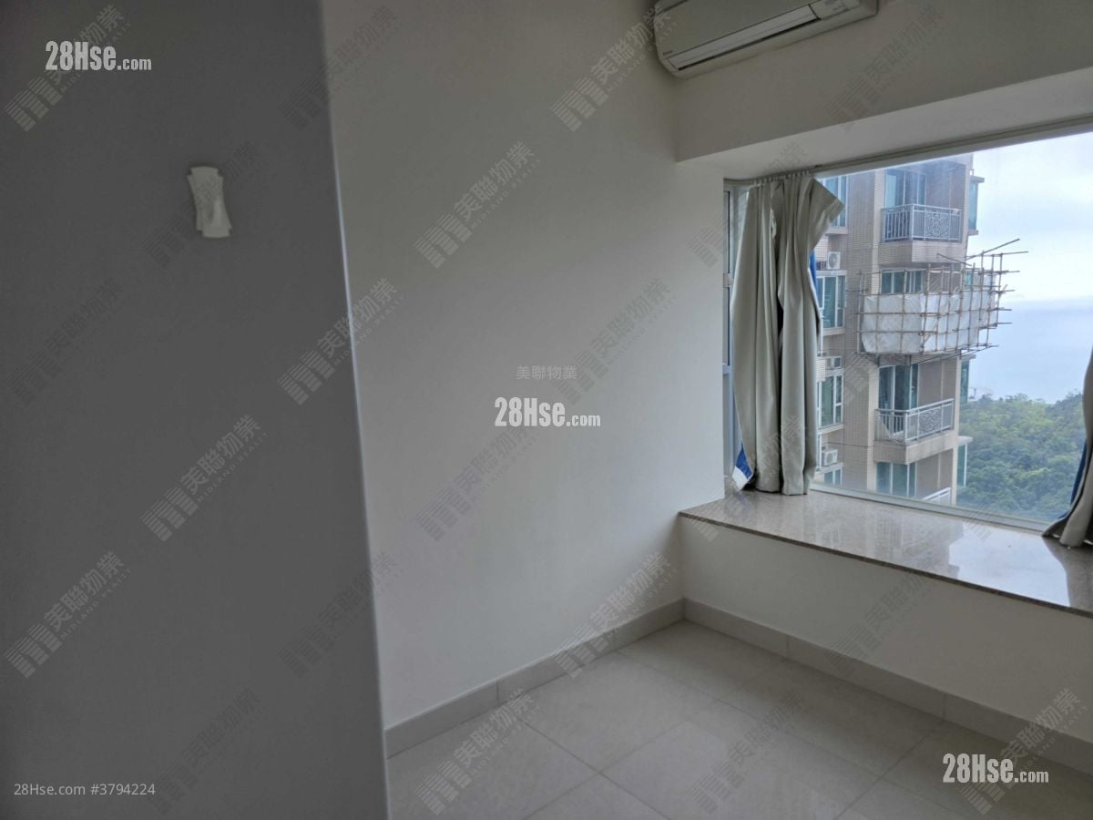 Metro Town Rental 2 Bedrooms , 1 Bathroom 503 ft²