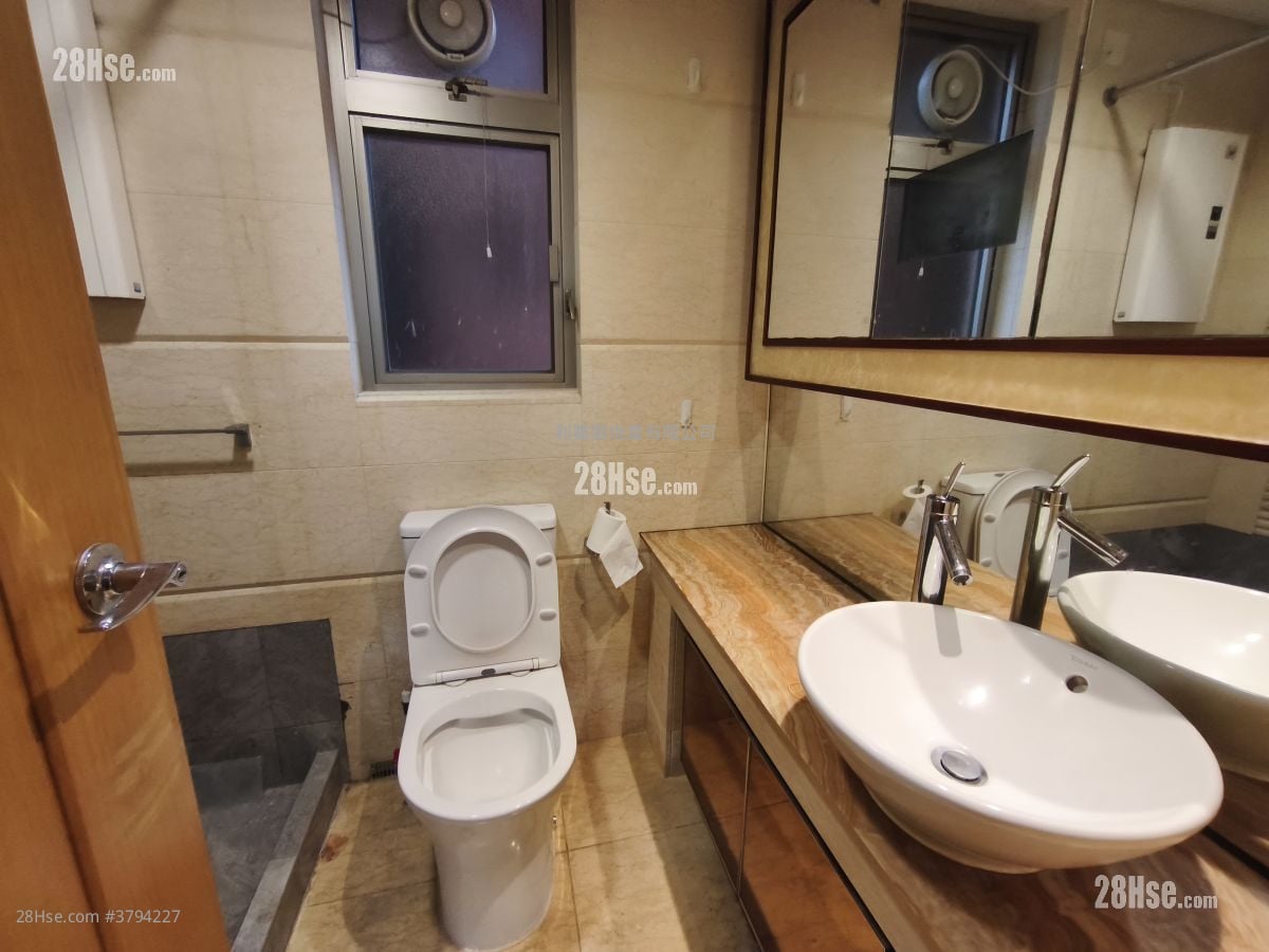 君汇港 租盘 2 房 , 1 浴室 541 平方尺