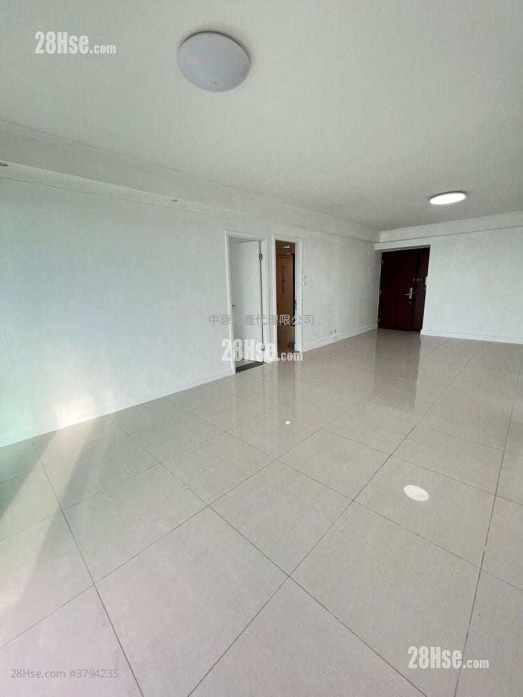 Caribbean Coast Sell 4 Bedrooms , 2 Bathrooms 918 ft²