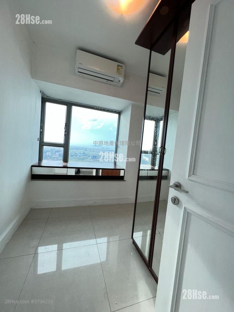 Caribbean Coast Sell 4 Bedrooms , 2 Bathrooms 918 ft²