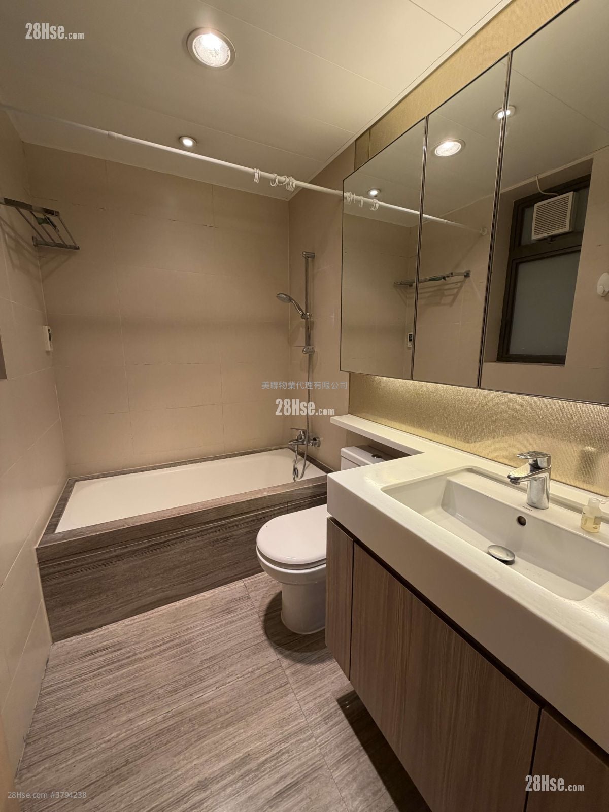 升荟 租盘 1,034 平方尺