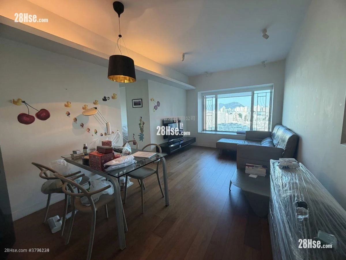 Sorrento Sell 3 Bedrooms , 2 Bathrooms 781 ft²