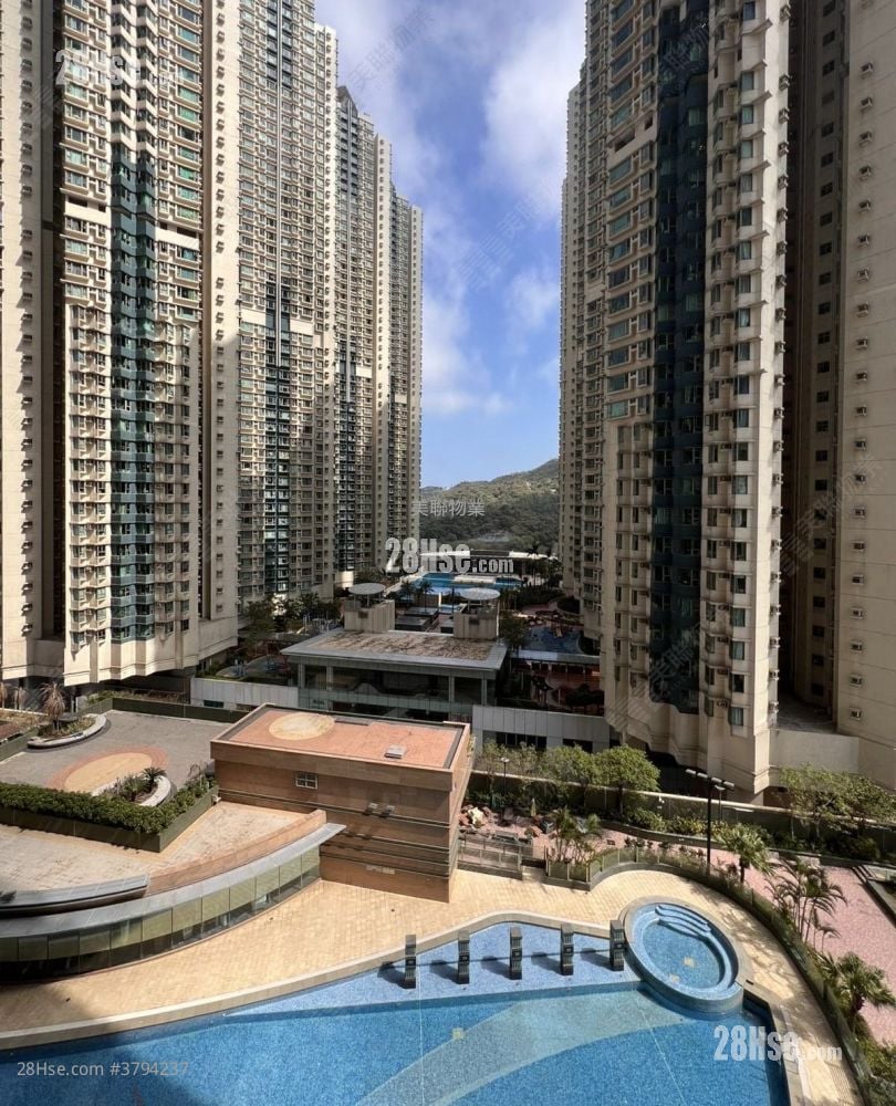 The Grandiose Sell 3 Bedrooms , 1 Bathroom 618 ft²