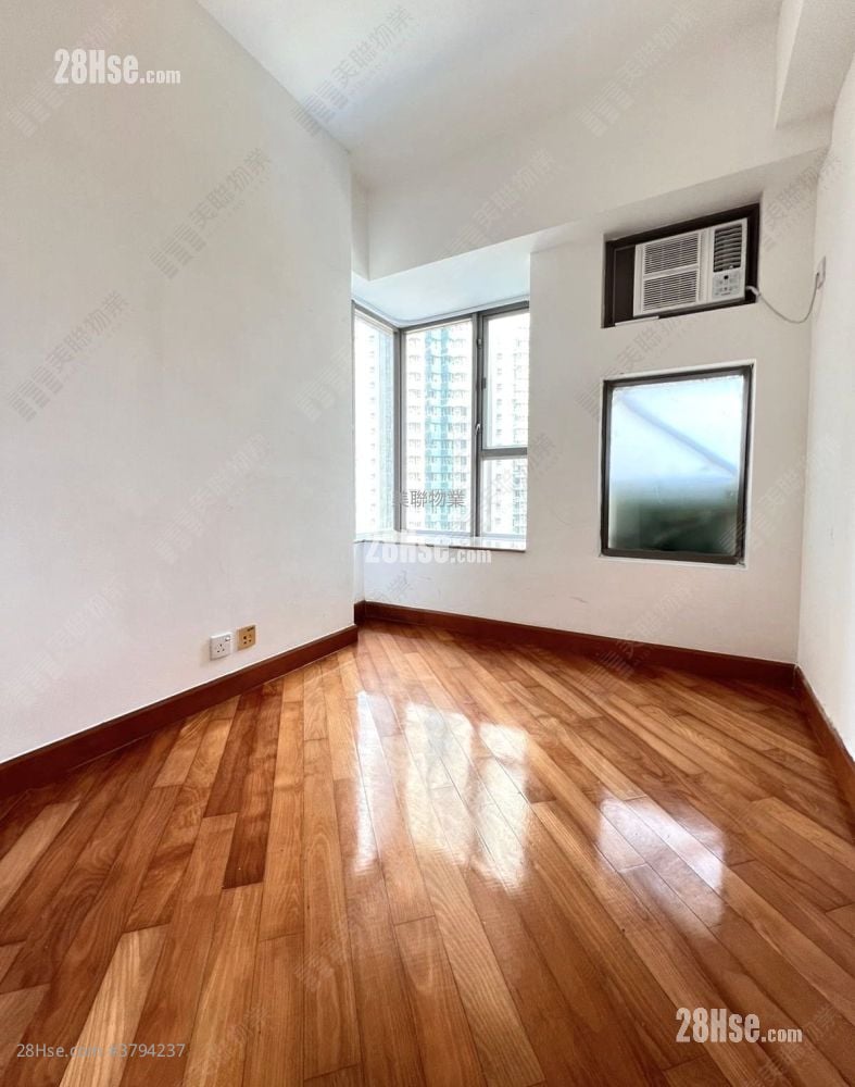 The Grandiose Sell 3 Bedrooms , 1 Bathroom 618 ft²