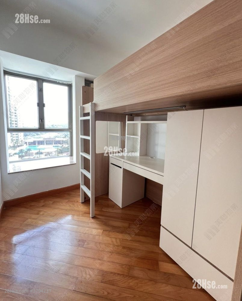 The Grandiose Sell 3 Bedrooms , 1 Bathroom 618 ft²