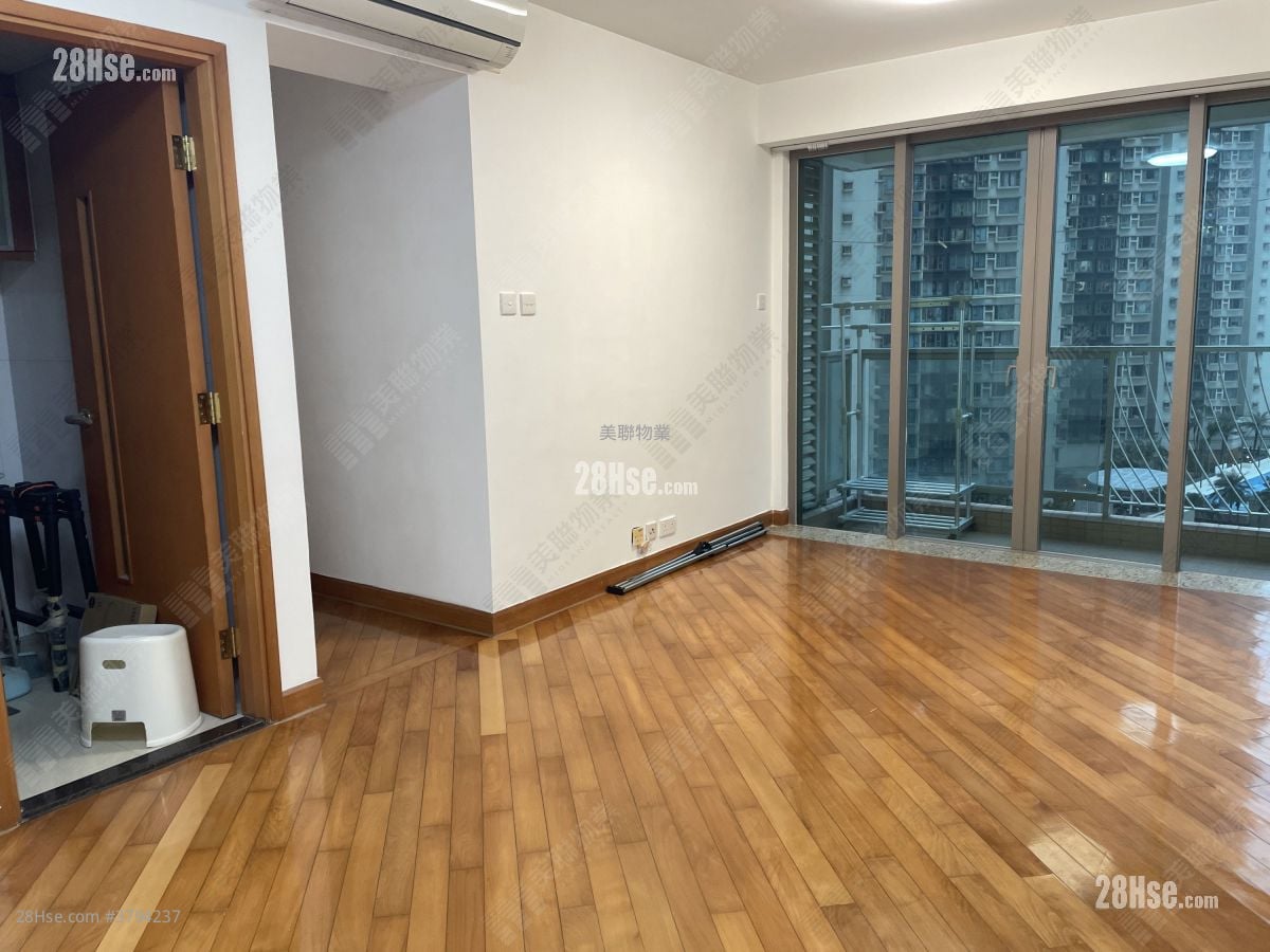 The Grandiose Sell 3 Bedrooms , 1 Bathroom 618 ft²