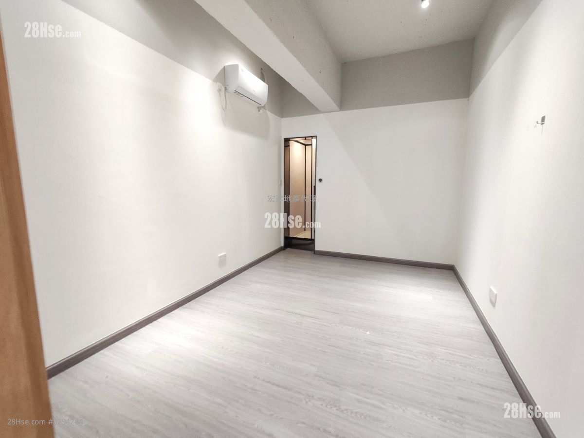 Mai Tak Industrial Building Rental