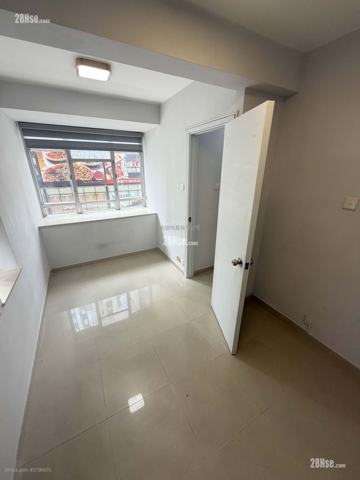 嘉威大厦 租盘 1 房 , 1 浴室 233 平方尺