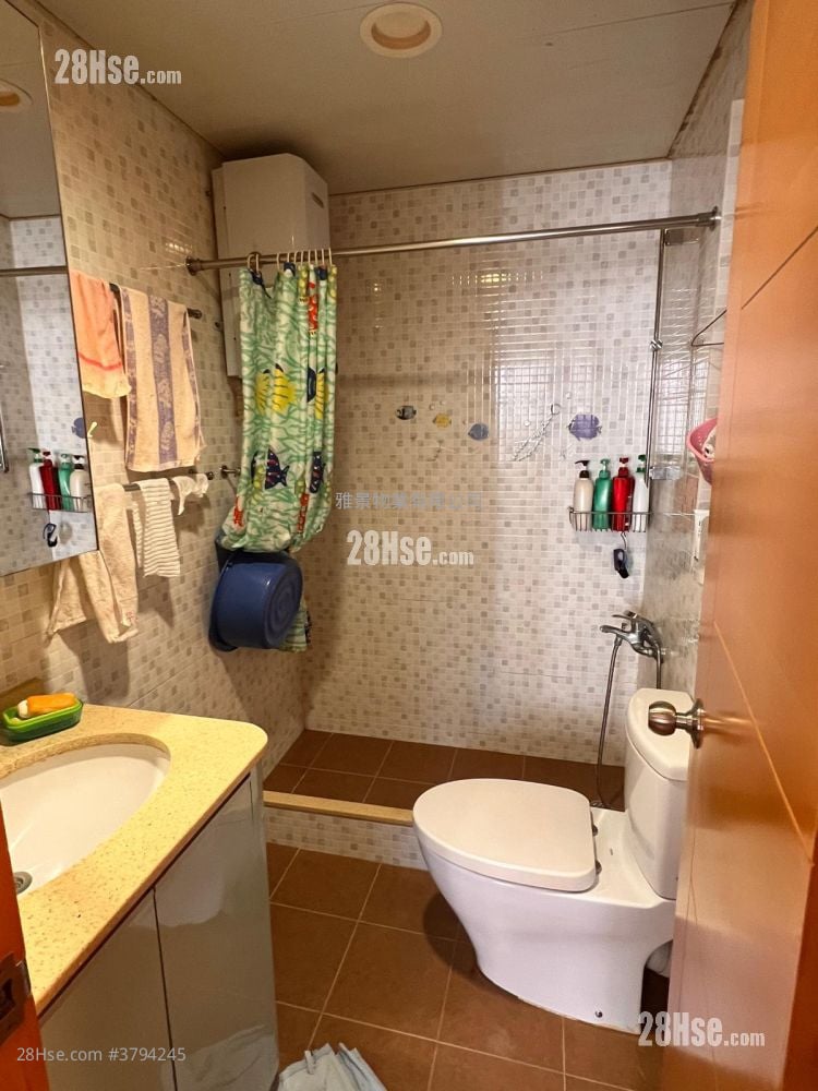 Healthy Gardens Sell 2 Bedrooms , 1 Bathroom 446 ft²