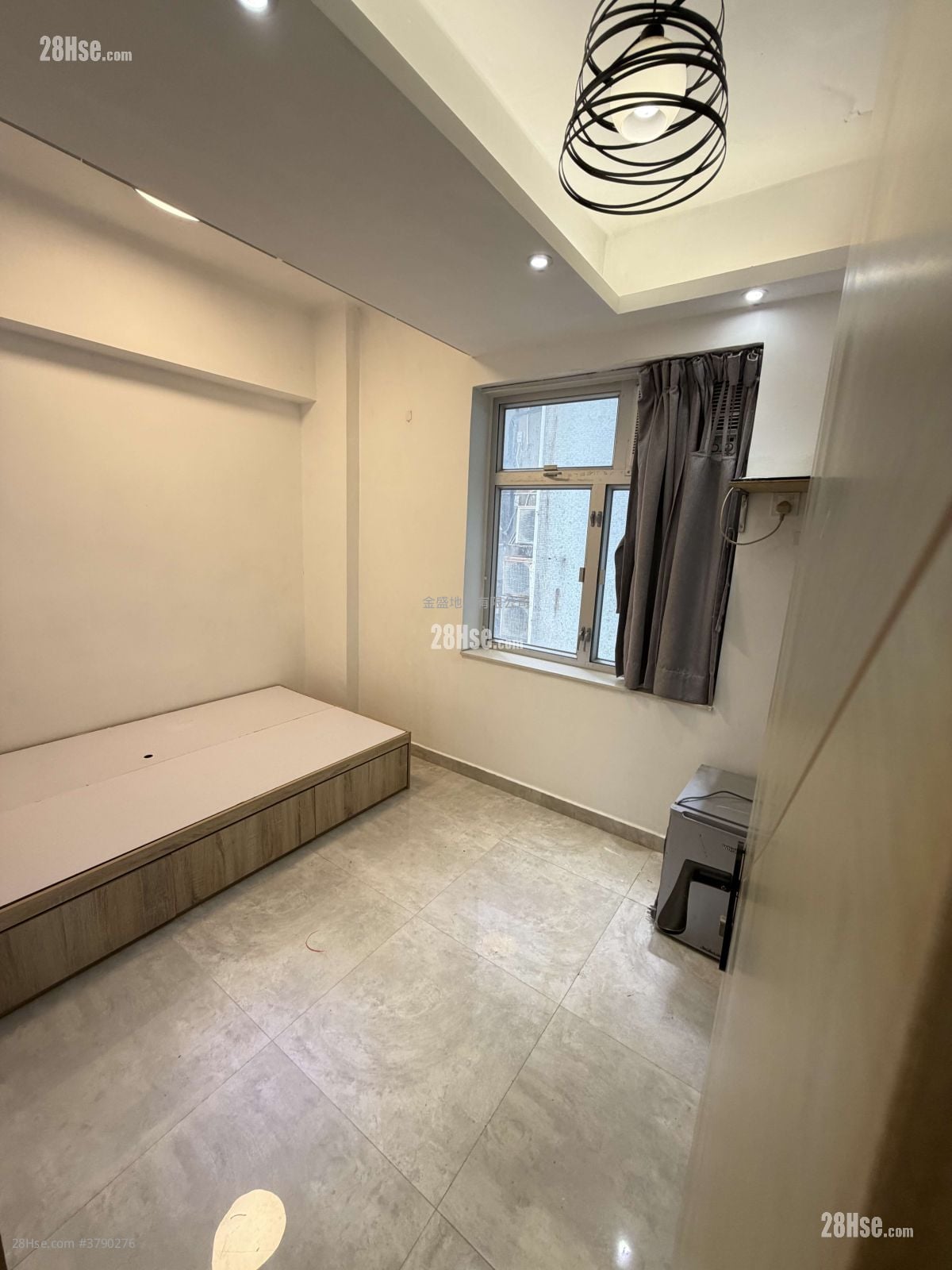 单幢楼房 租盘 1 浴室 140 平方尺