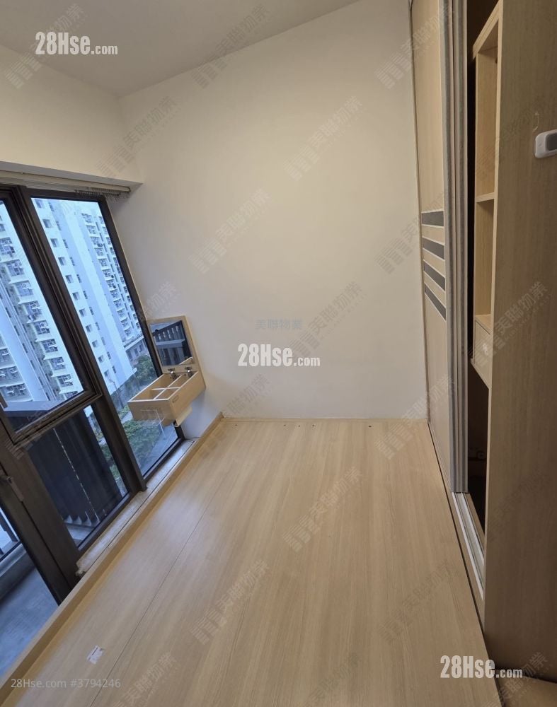 The Papillons Rental 2 Bedrooms , 1 Bathroom 513 ft²