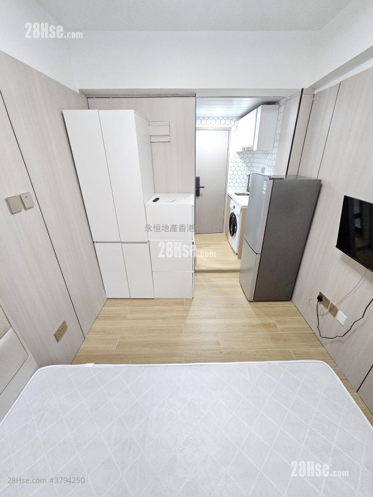 Yee Hing Building Rental 1 Bathroom 160 ft²