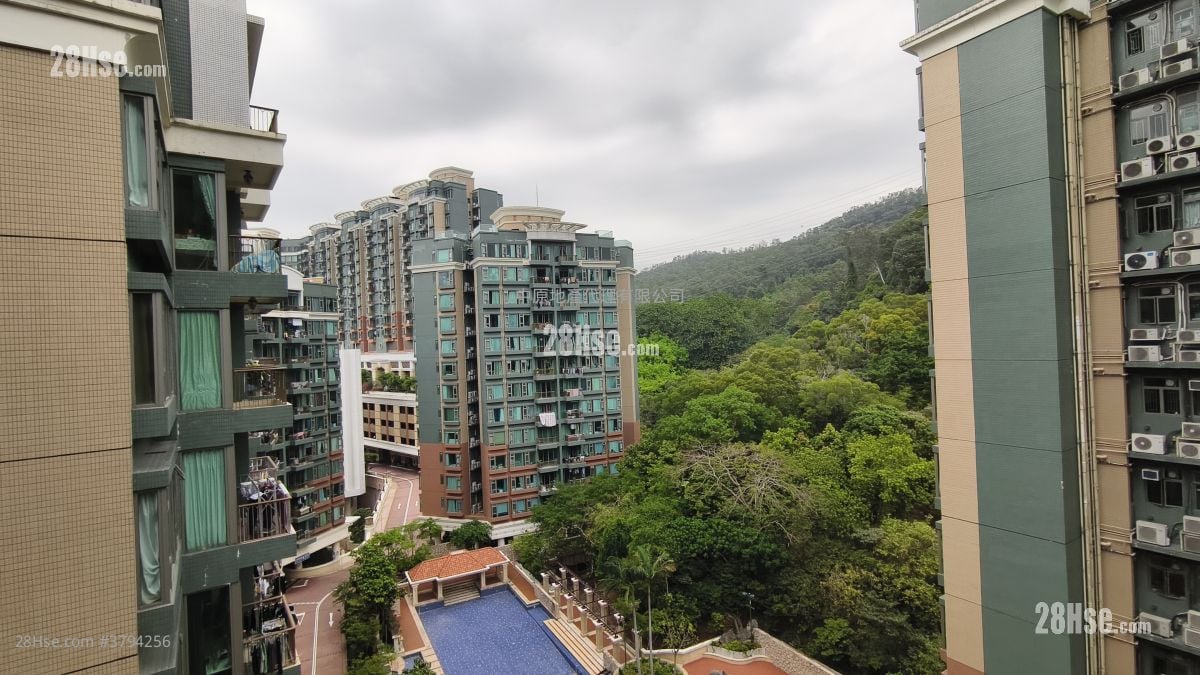 The Cairnhill Sell 2 Bedrooms , 1 Bathroom 629 ft²