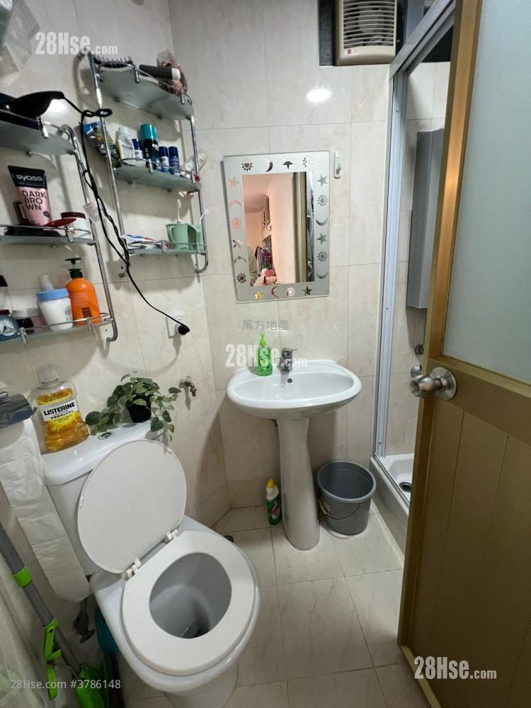 Kwong Yuen Estate Sell 2 Bedrooms , 1 Bathroom 485 ft²