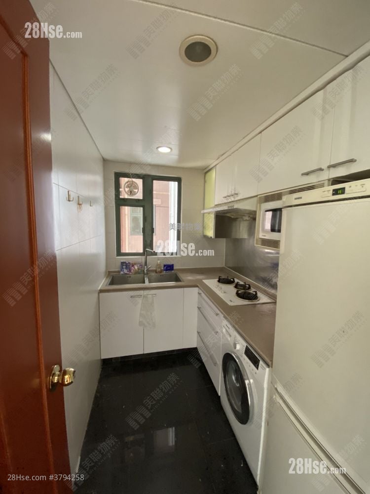 Residence Oasis Sell 2 Bedrooms , 1 Bathroom 490 ft²