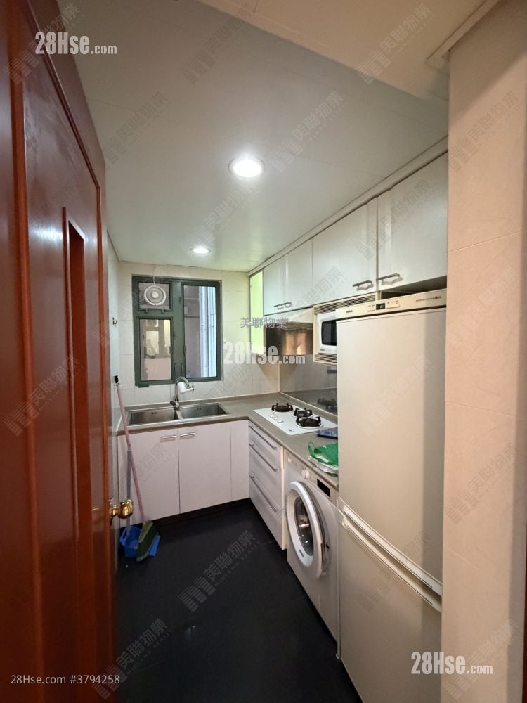 Residence Oasis Sell 2 Bedrooms , 1 Bathroom 490 ft²