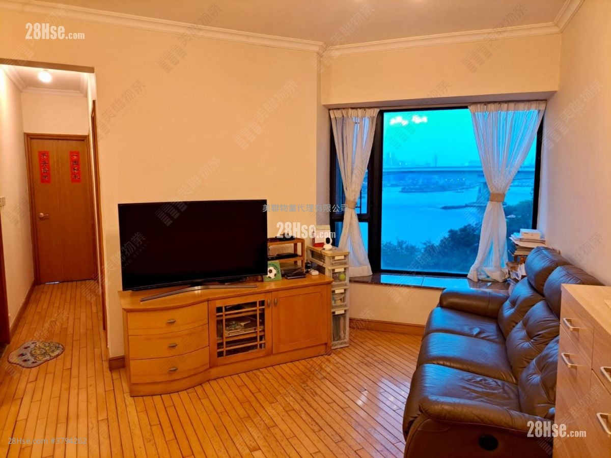 Villa Esplanada Sell 3 Bedrooms , 2 Bathrooms 691 ft²