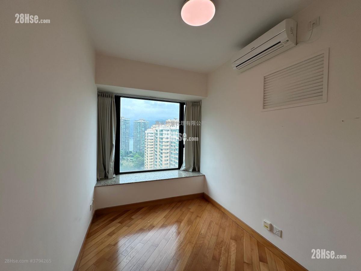 Park Island Sell 2 Bedrooms , 1 Bathroom 499 ft²